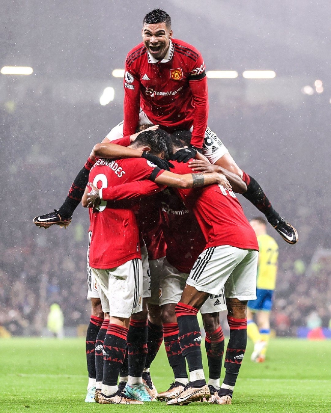 一直不容小 一直不容小